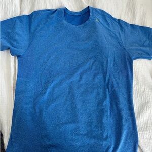 Lululemon blue metal vent shirt (large)